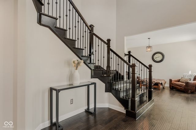 950 Westlake Hills Drive, Columbus, IN 47201