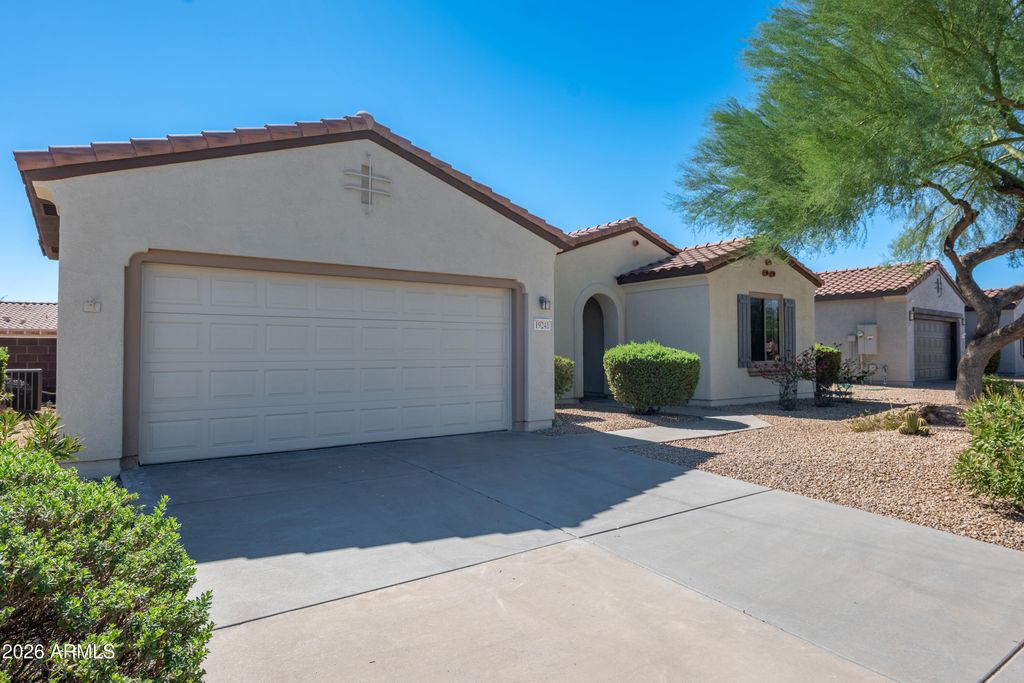 19241 N EMERALD COVE Way, Surprise, AZ 85387 — exterior