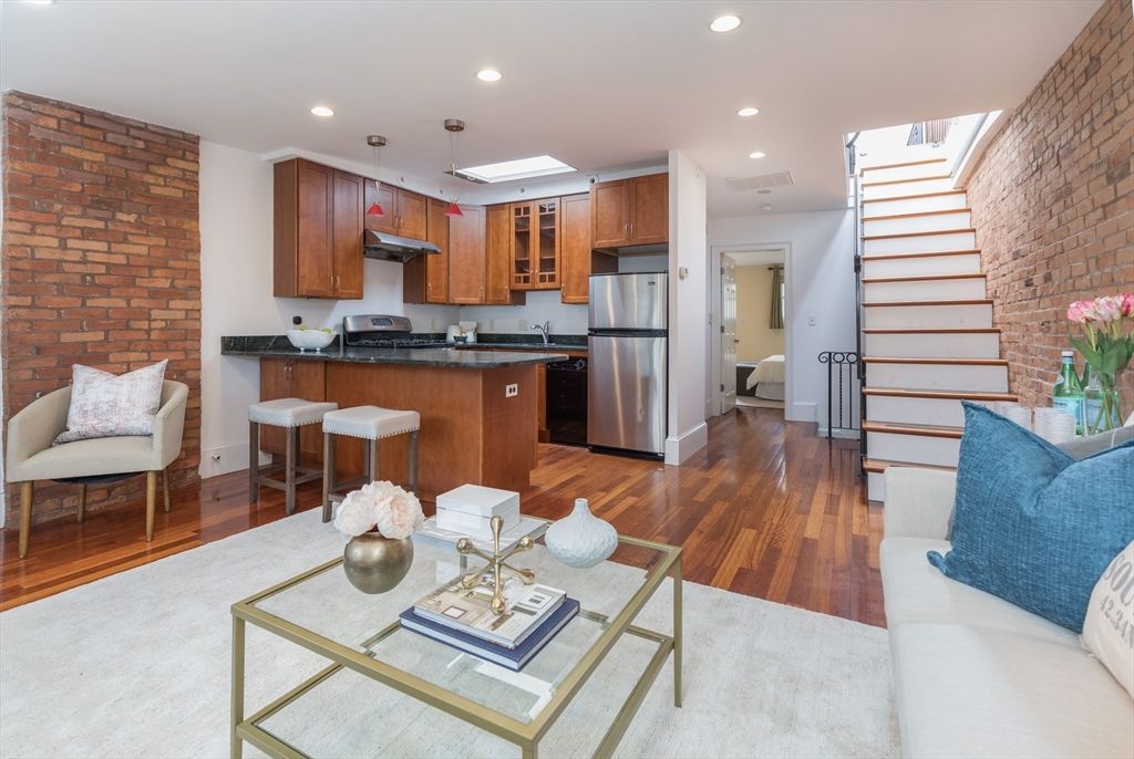 18 Dwight 3, Boston, MA 02118