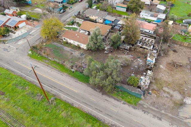 736 S Modesto Ave, Stockton, CA 95203