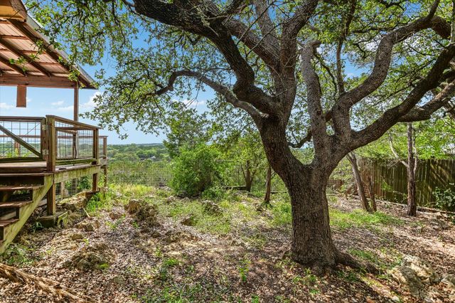 700 CLIFFSIDE RD, Wimberley, TX 78676