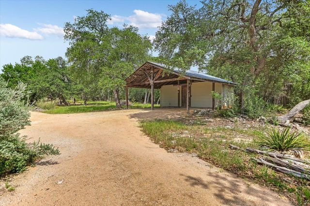 700 CLIFFSIDE RD, Wimberley, TX 78676