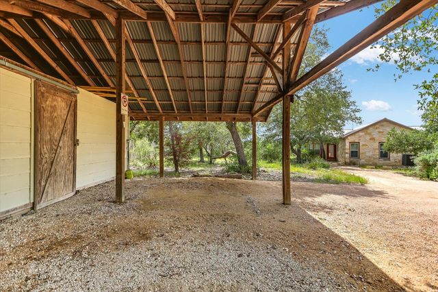 700 CLIFFSIDE RD, Wimberley, TX 78676
