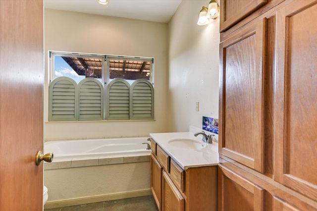 700 CLIFFSIDE RD, Wimberley, TX 78676