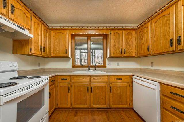 318 Castle Ridge Heights, Fairfield Bay, AR 72088