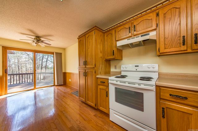 318 Castle Ridge Heights, Fairfield Bay, AR 72088