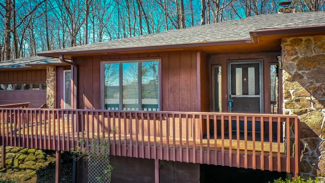 318 Castle Ridge Heights, Fairfield Bay, AR 72088