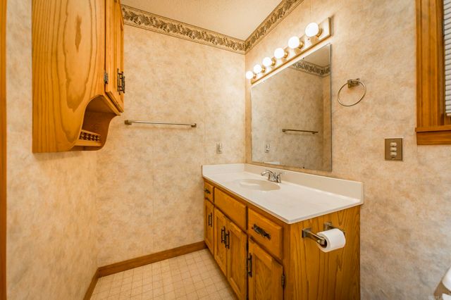 318 Castle Ridge Heights, Fairfield Bay, AR 72088