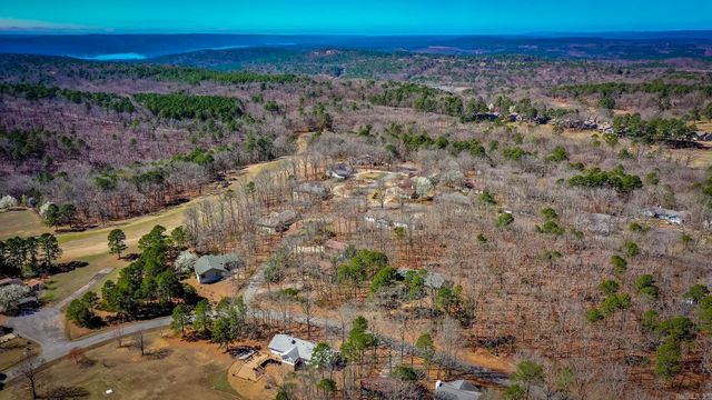 318 Castle Ridge Heights, Fairfield Bay, AR 72088