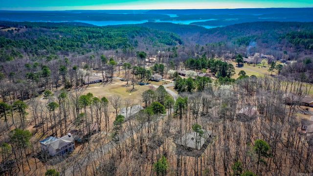 318 Castle Ridge Heights, Fairfield Bay, AR 72088