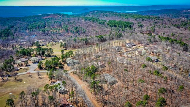 318 Castle Ridge Heights, Fairfield Bay, AR 72088