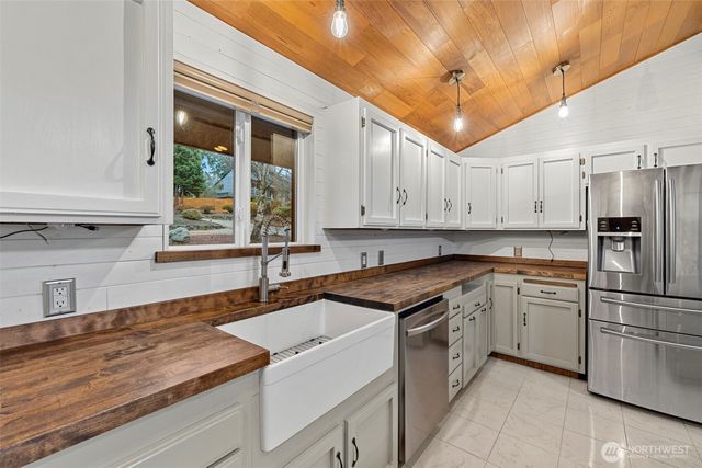 12509 Patricia Lane, Burlington, WA 98233