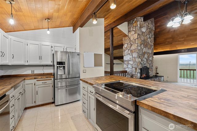 12509 Patricia Lane, Burlington, WA 98233