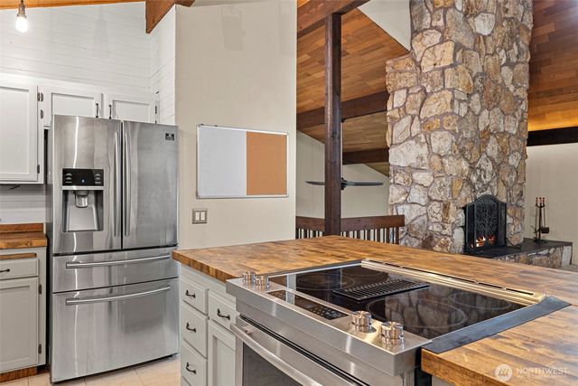 12509 Patricia Lane, Burlington, WA 98233