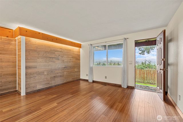 12509 Patricia Lane, Burlington, WA 98233