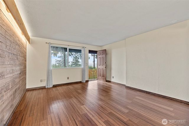 12509 Patricia Lane, Burlington, WA 98233