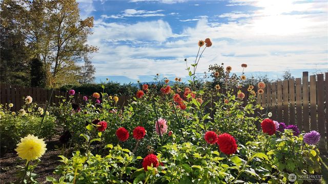 12509 Patricia Lane, Burlington, WA 98233