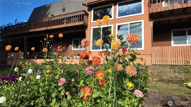 12509 Patricia Lane, Burlington, WA 98233