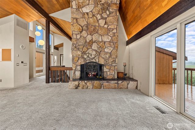 12509 Patricia Lane, Burlington, WA 98233