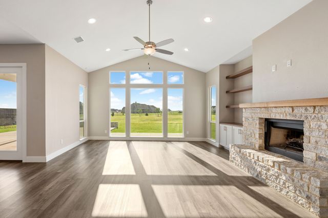 2130 Providence Way, Nevada, TX 75173