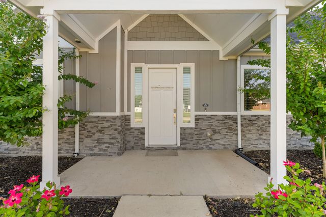 2130 Providence Way, Nevada, TX 75173