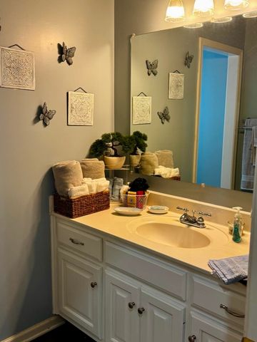 537 Tuck Rd, Lafayette, TN 37083