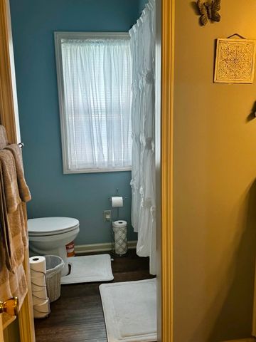 537 Tuck Rd, Lafayette, TN 37083