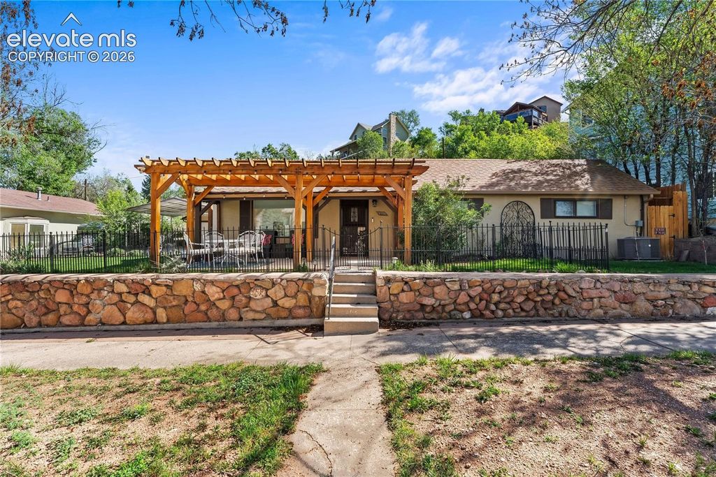 2706 W Pikes Peak Avenue, Colorado Springs, CO 80904 — exterior