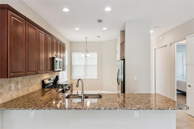 430 CYPRESS HILLS WAY, Deland, FL 32724