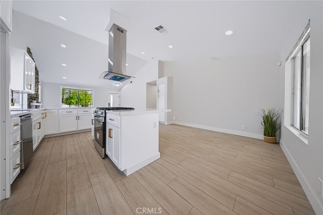 19415 SWEETWOOD Lane, Lake Elsinore, CA 92530