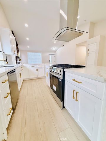 19415 SWEETWOOD Lane, Lake Elsinore, CA 92530