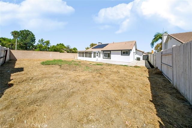 19415 SWEETWOOD Lane, Lake Elsinore, CA 92530