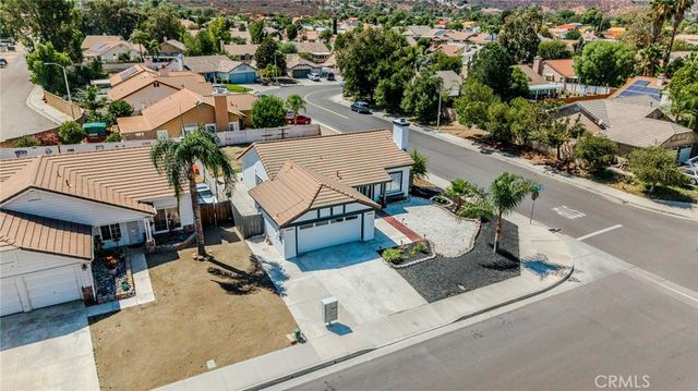 19415 SWEETWOOD Lane, Lake Elsinore, CA 92530
