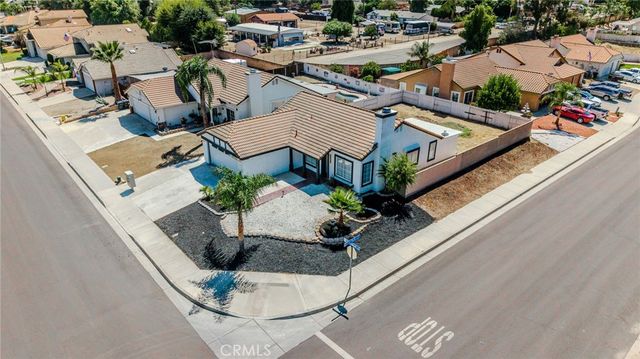 19415 SWEETWOOD Lane, Lake Elsinore, CA 92530