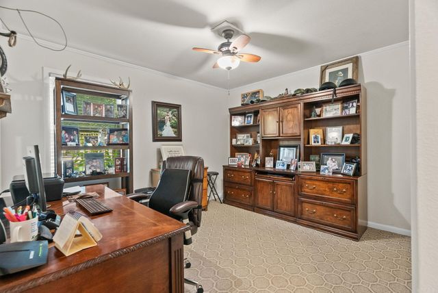 1 Cedar Oaks Dr, Conway, AR 72032