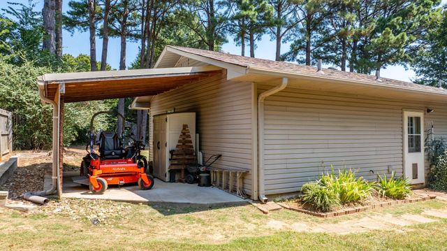 1 Cedar Oaks Dr, Conway, AR 72032