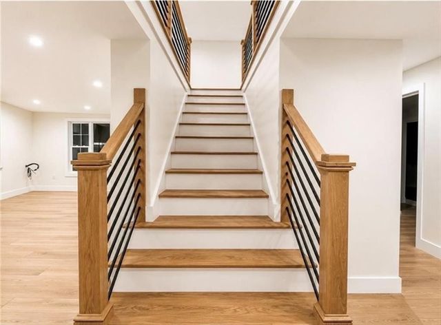 4 Helena Way, Johnston, RI 02919