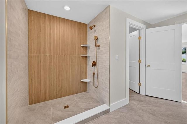 4 Helena Way, Johnston, RI 02919