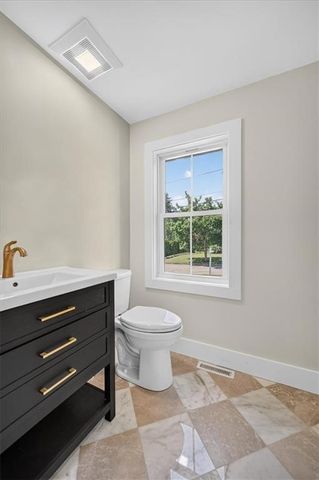 4 Helena Way, Johnston, RI 02919