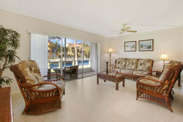 120 Lehane Terrace 109, North Palm Beach, FL 33408