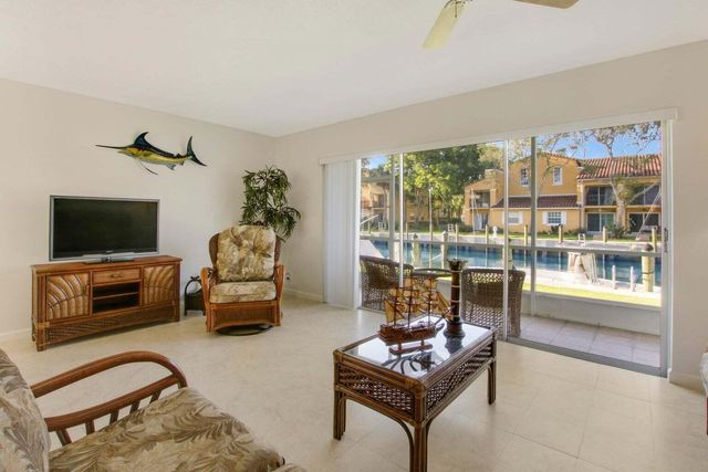 120 Lehane Terrace 109, North Palm Beach, FL 33408