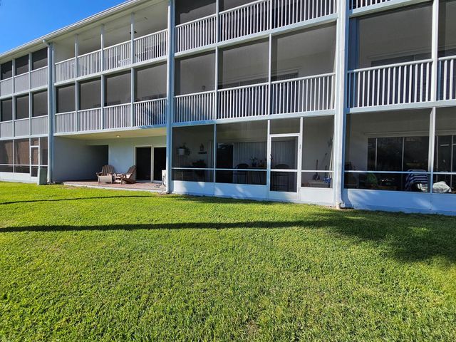 120 Lehane Terrace 109, North Palm Beach, FL 33408