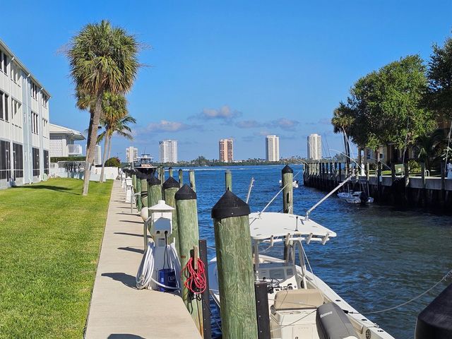 120 Lehane Terrace 109, North Palm Beach, FL 33408