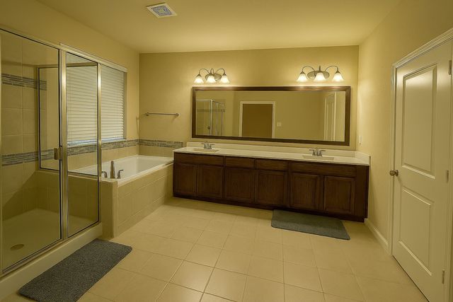 6687 DeLeon Street, Irving, TX 75039