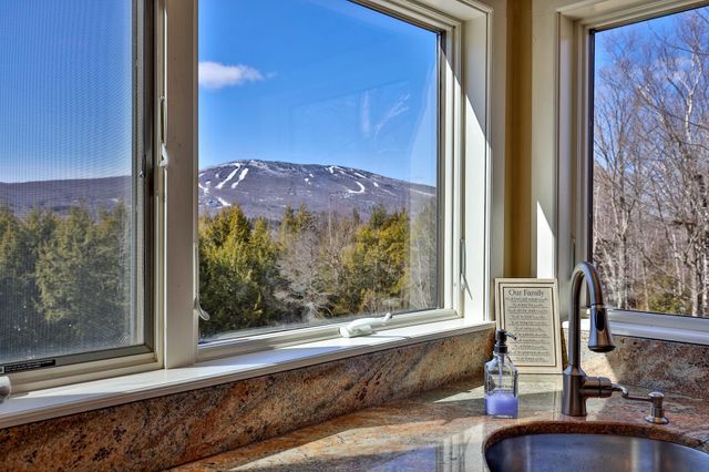 39 Wallis View Lane, Ludlow, VT 05149