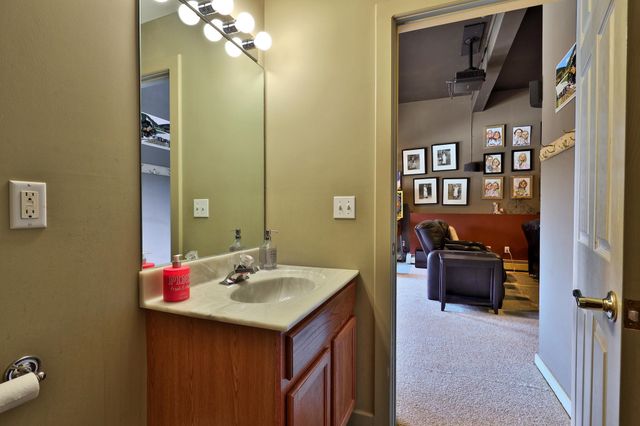39 Wallis View Lane, Ludlow, VT 05149