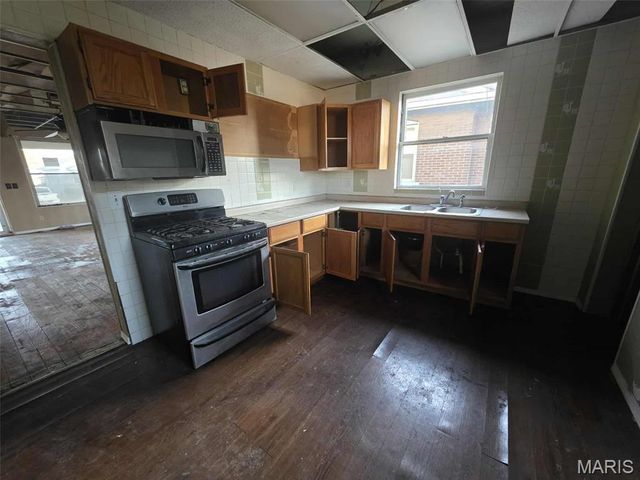 2533 Iowa Street, Granite City, IL 62040