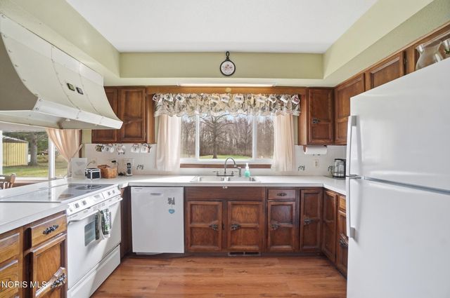 7032 County Road 2, Swanton, OH 43558