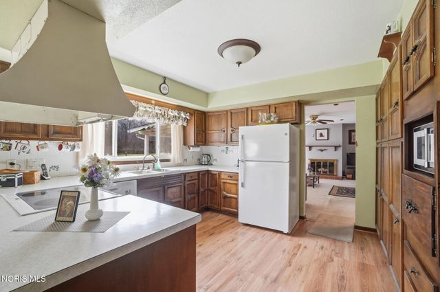 7032 County Road 2, Swanton, OH 43558