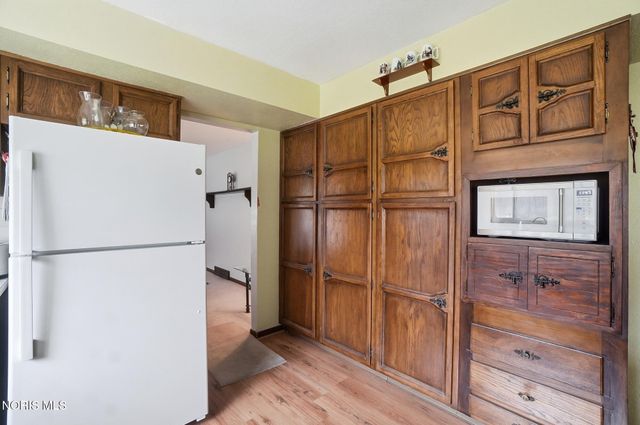 7032 County Road 2, Swanton, OH 43558